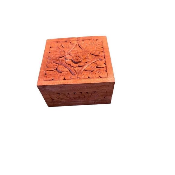 Vintage Wooden Trinket Box  - Picture 2 of 6